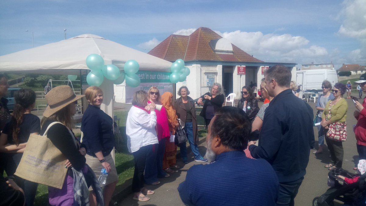 EnserMark's tweet photo. Good to see LibDem candidate @KellyMarieLD at eduction funding rally in Seaford. #flatcashed https://t.co/5eHgy7Rwvq