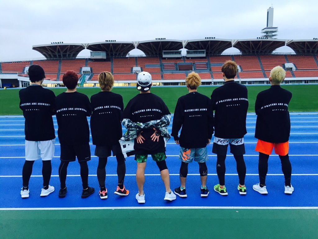 nm7_yusuke's tweet photo. 綾太さんハッピーバースデー！
これから1つ交わした決意を実行してきます！！

#小林綾太 #原宿 #誕生日 #走る美容師 #走るテニスプレイヤー #決意 #クレイジー #217km #無限亭一門 #PRIDERUN #今にみてろ #ストイック #いつも連絡ありがとうございます https://t.co/mZaT2OHgSn