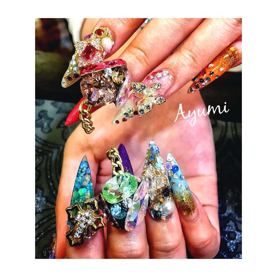 تويتر Nailsalon Clear على تويتر ゴテキラネイル 今回は先端に揺れる太めのチェーンを入れてます ユラユラ Nailsalonclear スカルプ デザスカ ゴテゴテネイル 派手ネイル 盛り盛りネイル 夏ネイル パープルネイル アシンメトリーネイル 個性派