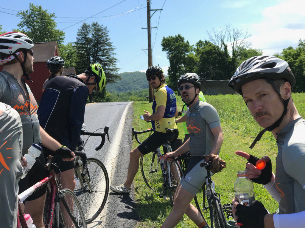 ptrkllpry's tweet photo. #environmentride #downhill&sunny https://t.co/5oASJ7XCgq