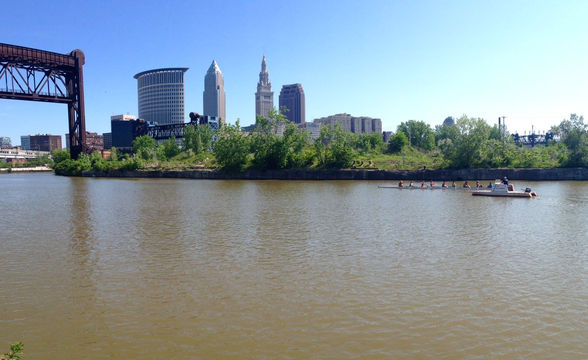 .<a href="/ClevelandRows/">Cleveland Rowing Fdn</a> is giving some folks their first taste of #rowing on the #CuyahogaRiver during <a href="/usrowing/">USRowing</a>'s National Learn to Row Day #NLTRD