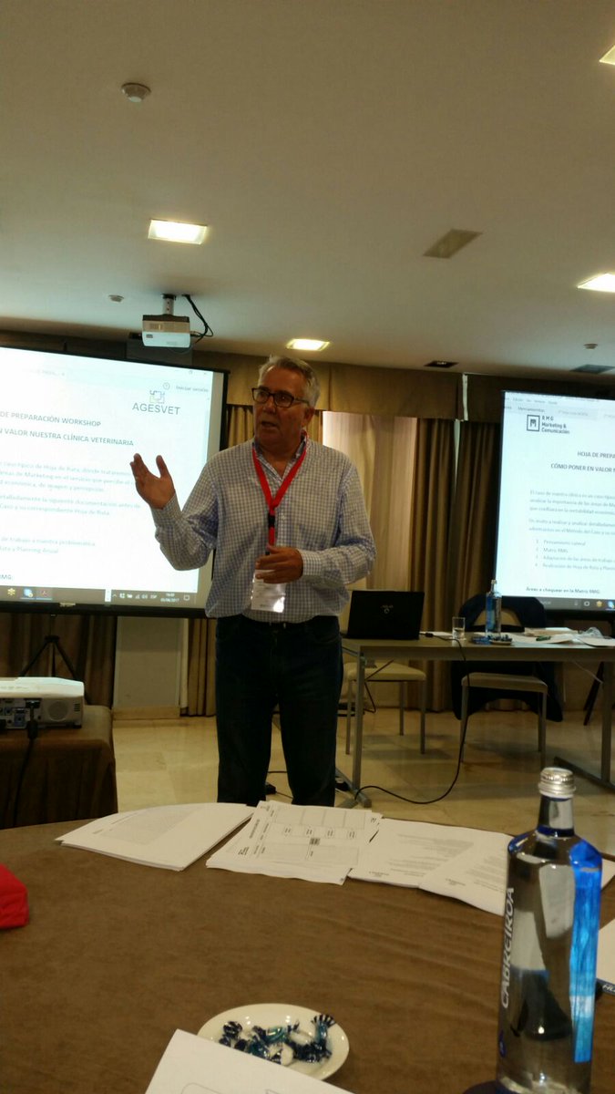 Agesvet's tweet photo. Llegando a la recta final del #VIICongresoAgesvet El turno del taller de @Rafaelmunizg #Veterinaria #Gestionveterinaria https://t.co/WgMGZprdVv