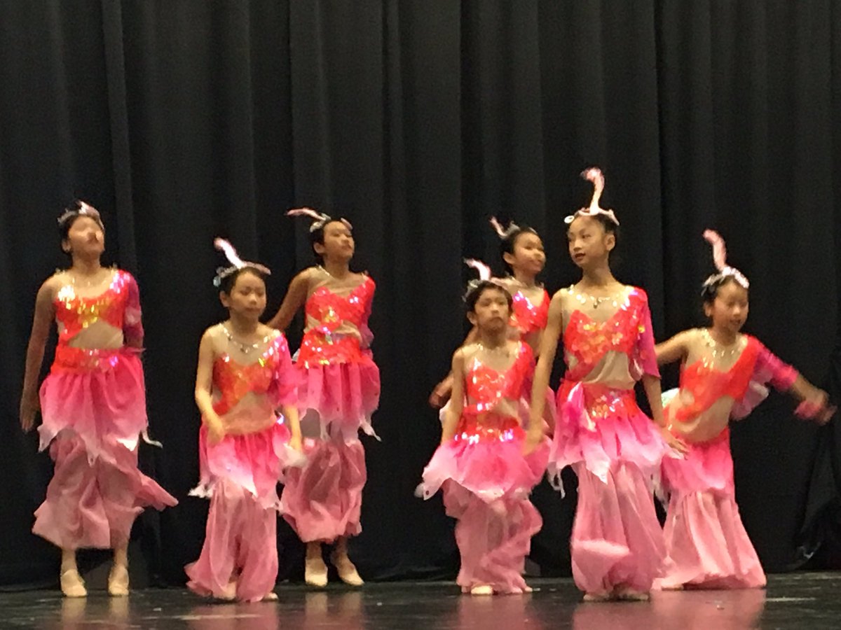CapoOttawa's tweet photo. Today: Celebrating our diversity via the OCSB International Languages Program. #ocsb #Canada150 #Canada https://t.co/hL2diB55eJ