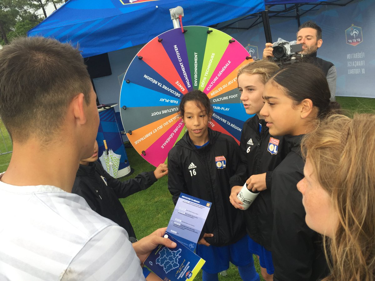 FFF's tweet photo. Ce week-end se déroule la Finale Nationale du Festival Foot U13 Pitch! Découvrez tous les résultats ici➡ https://t.co/uVkl88yHn6 📱 https://t.co/gRGdpwUHjM