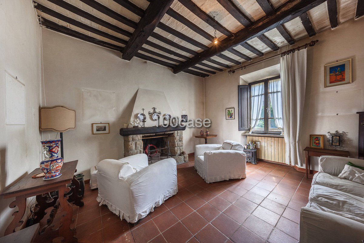 100_case's tweet image. #AbbadiaSanSalvatore #Toscana #vendita #appartamento con terrazzo e garage @100_case