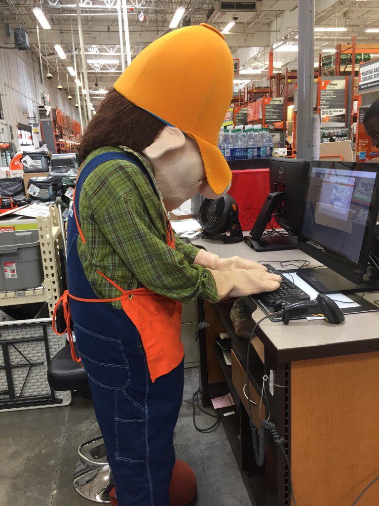 Where's Homer? He's working Service Desk at 880!! 😎