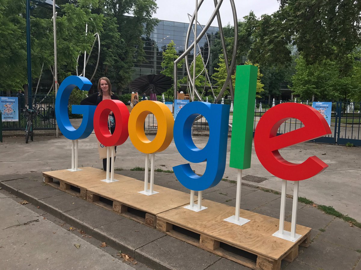 fdirriere's tweet photo. Google est venu nous rendre visite à Reims 😊👍
@GoogleFR @VilledeReims
#google #reims #salon #GoogleReims #GoogleAvecReims https://t.co/LQaZEfNTst