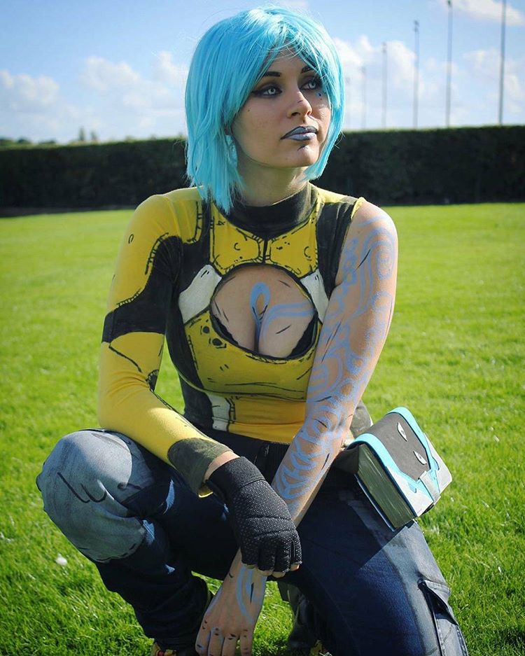 C0SPLAYWAY's tweet photo. 😚 Maya (Borderlands) by Kyashi Cosplay @Kathyyjo__#maya #mayacosplay #borderlands #borderlandscosplay #borderl https://t.co/i6AL6ShBAw https://t.co/AlvkuX1Aa2