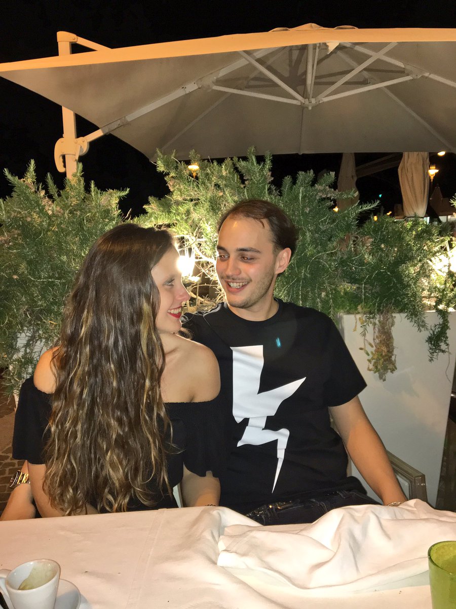 guiabancale's tweet photo. #Ricc1 with love❤️ @SimoneBevini https://t.co/GmFPobIMa6
