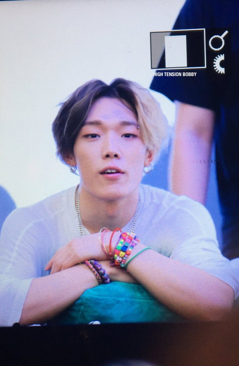 ht951221's tweet photo. 170603 Jamsil Fan Sign Event ✨☺️✨#iKON #bobby #바비 https://t.co/HOuzvfcnoD