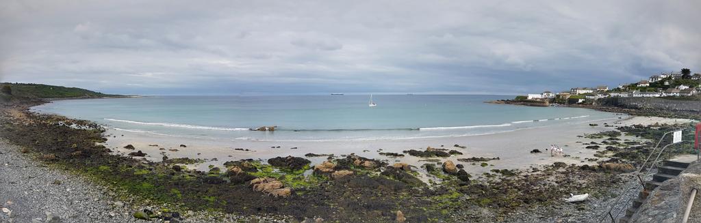 lakelandviews's tweet photo. Coverack #cornwall #Cornishlife #visitcornwall #canon6D #capturecornwall #England https://t.co/FnXQOjo37q