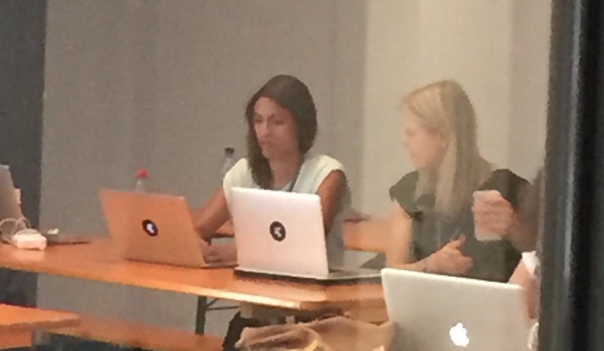 Get the best from <a href="/sketchapp/">Sketch</a> with the most advanced techniques. <a href="/jessicamzh/">Jessica Mueller</a> and <a href="/corina_bertschi/">Corina Bertschi</a> at a #DDD2017 workshop in Milan