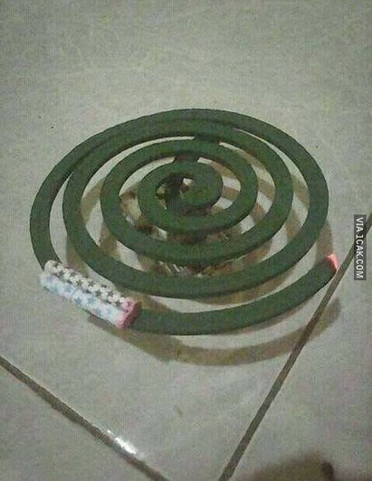 Saat alarm hape gak mempan bangunin sahur atau nonton final liga Champions .. =))
1cak.com/2087978