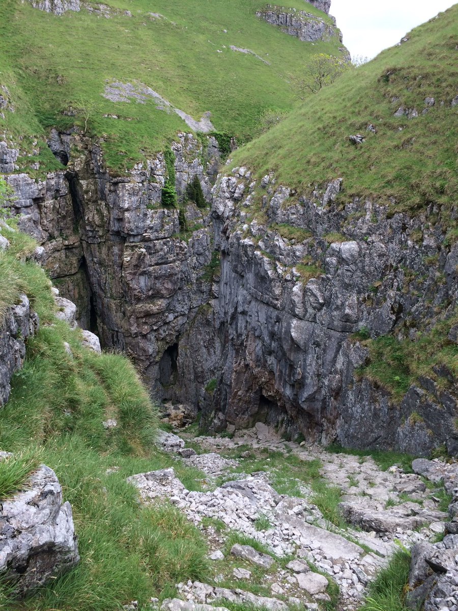 PhilManchester's tweet photo. Just climbed up through here #gordalescar #kick #diabetes but if father and son time - #Imnotfit https://t.co/M6j8QKsgAP