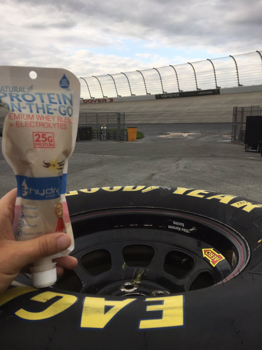 mcoveyjr's tweet photo. Race Day with @E_hydrate #ehydrate ๐๐ https://t.co/8SDTBTn00r