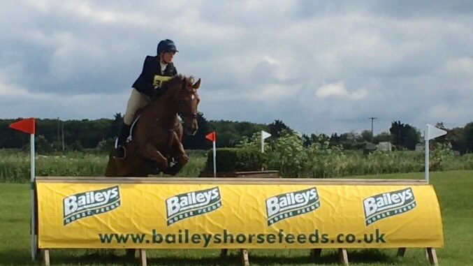 anne_e_thomas's tweet photo. @Lt_Downham_Int #LDHT2017 this morning with @HTEventing & Billy Bug #saturdaymorning #eventing https://t.co/2XNkvxd8w6
