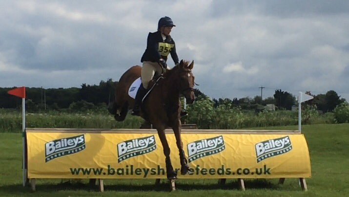 anne_e_thomas's tweet photo. @Lt_Downham_Int #LDHT2017 this morning with @HTEventing & Billy Bug #saturdaymorning #eventing https://t.co/2XNkvxd8w6