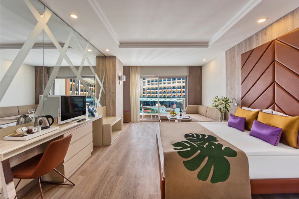 A great holiday begins at the room that designed for all the best moments... 🌟

#delphinhotels #besthotels