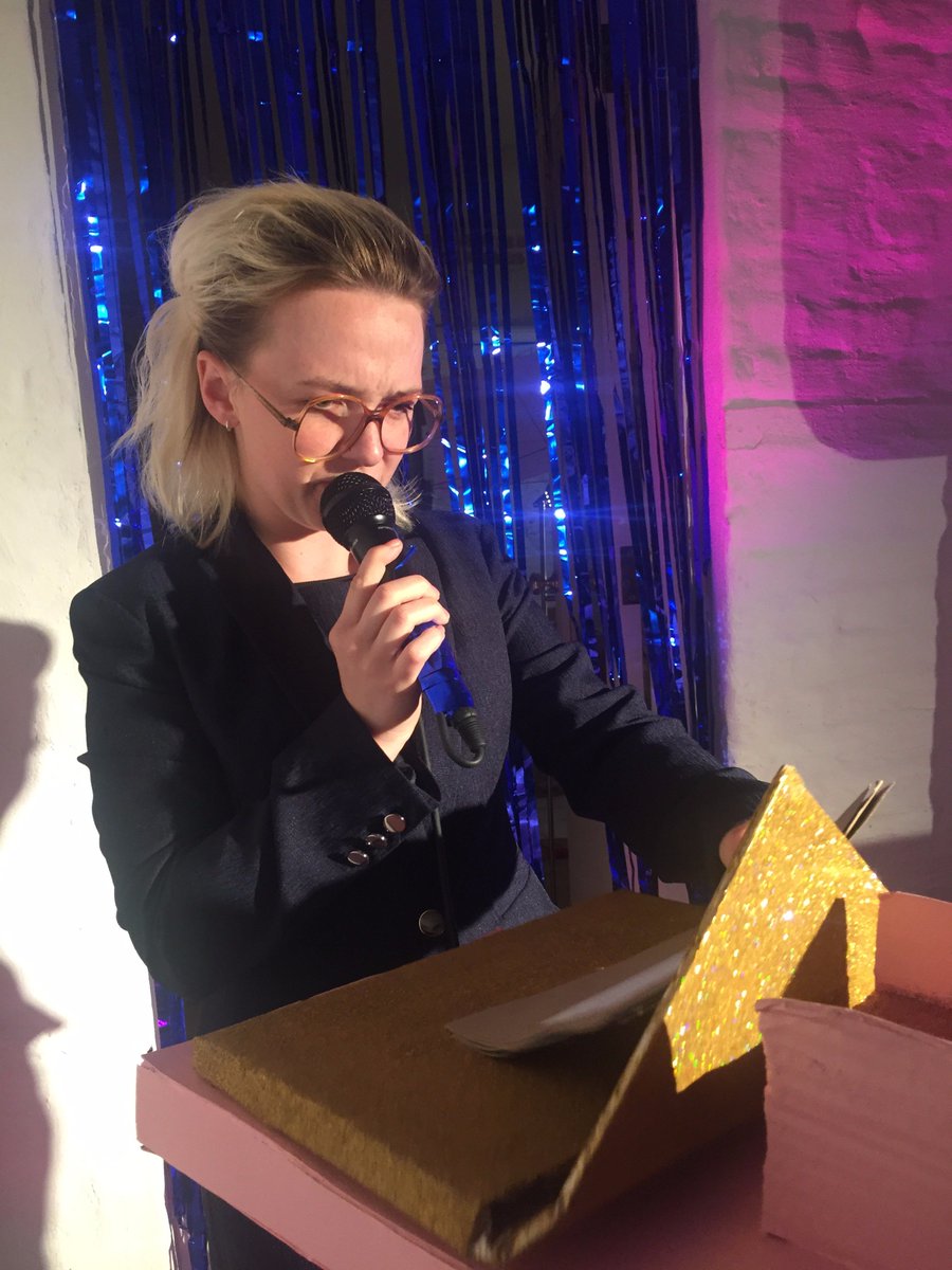 Create_London's tweet photo. An absolute delight seeing Christina Ford's final performance of 'Another Single Mother' at the White House last night. #Dagenham #Arts https://t.co/Wufm8Y1ugT