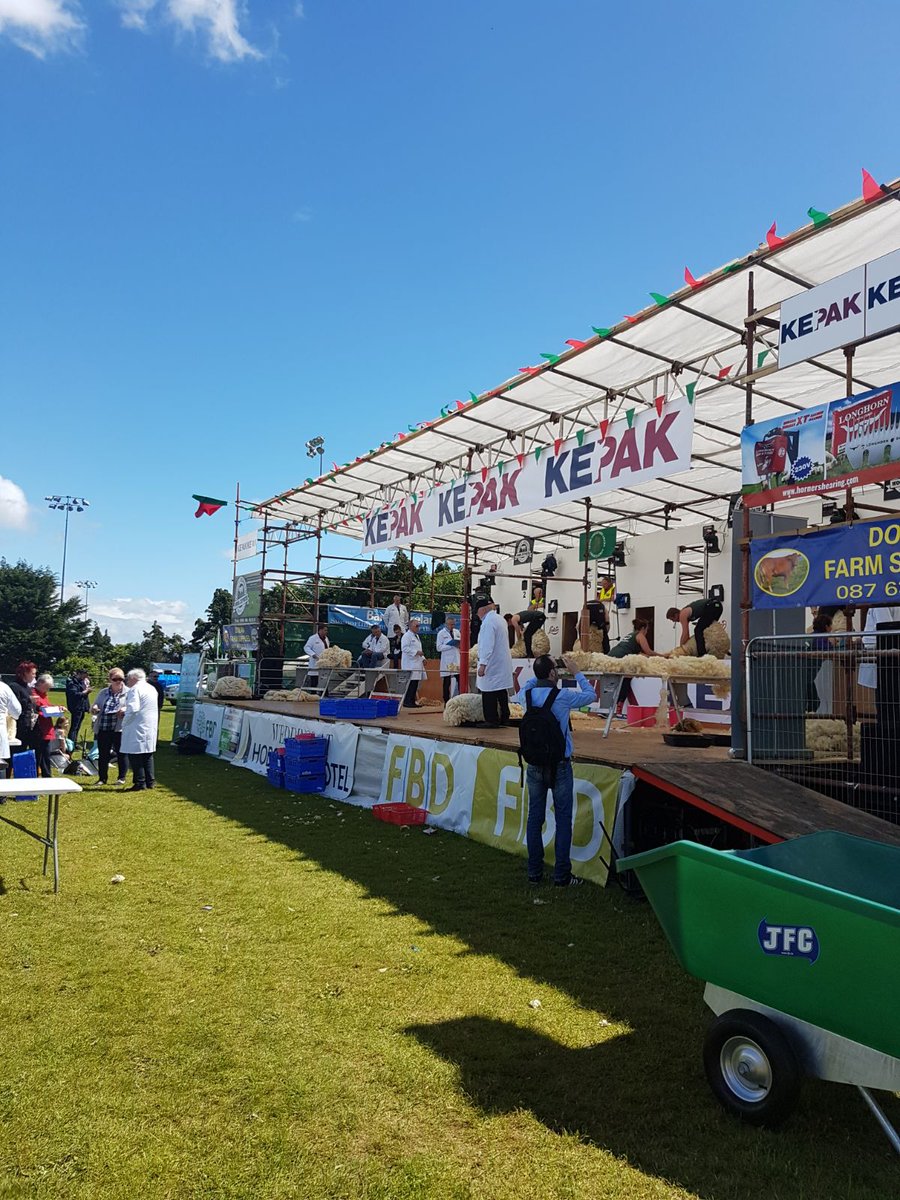 KepakGroup's tweet photo. It's a fabulous day down here @ShearingKiltoom All-Ireland Sheep shearing campionship. Don't forget to stop by and say hi! #willewebethere https://t.co/hSfa0Mk3g1