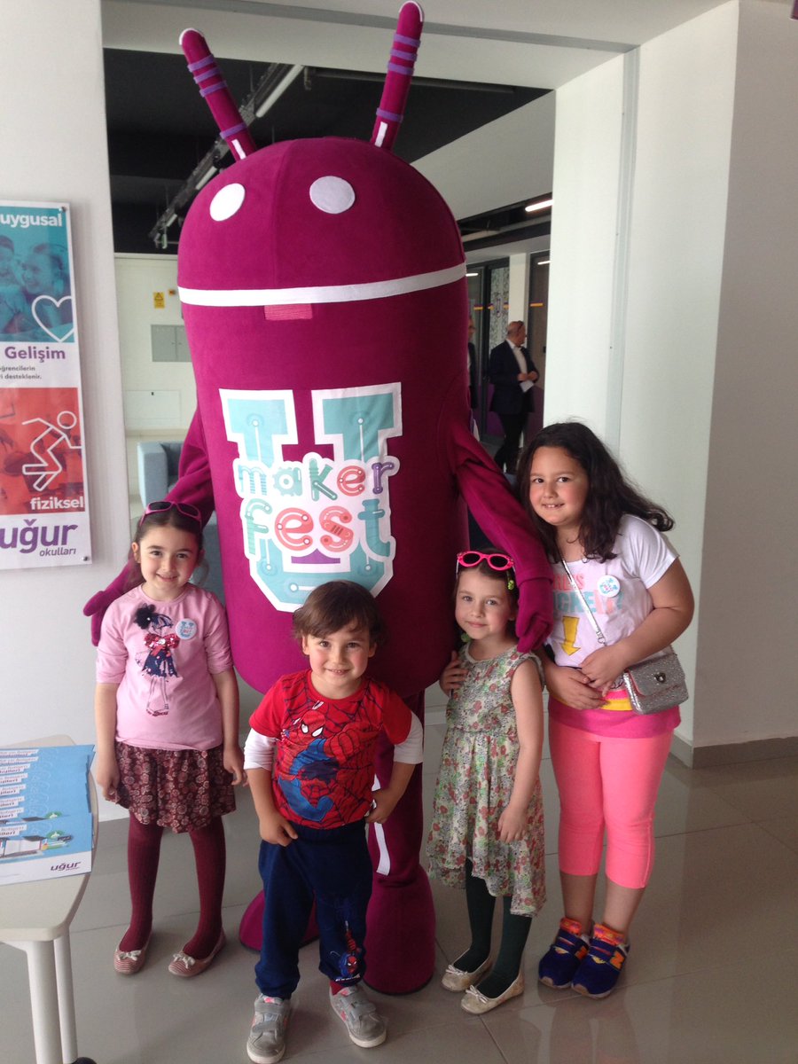 UOYasamkent's tweet photo. Bu festival bir başka 🤗
@Ankara'da hava çok güzel ☀️
Haydi sen de #UMaker Fest'e gel birbirinden güzel fikirleri projeleri yerinde gör🤓 https://t.co/GBKS1XpNoq