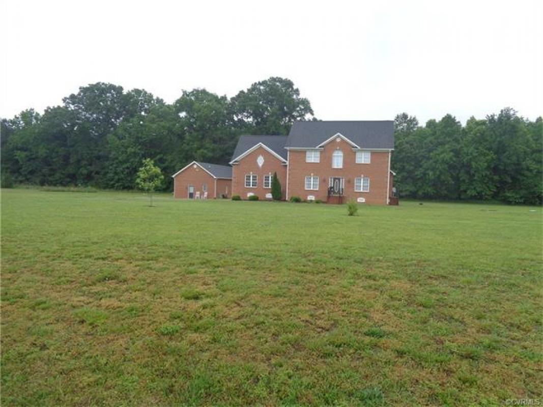 LongandFosterVA's tweet photo. We are looking for a buyer on 5620  Baybranch Xing #Disputanta #VA  #realestate https://t.co/7WyBXcce3j https://t.co/VnWztmh7Sz