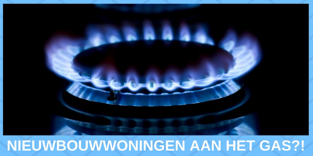 VDBTC's tweet photo. Verwarmen op aardgas is achterhaald stelt @NatuurenMilieu #nieuwbouwwoningen #weggegooidgeld #aannemers
https://t.co/a1Axj8MyII https://t.co/aF0yoeQTom