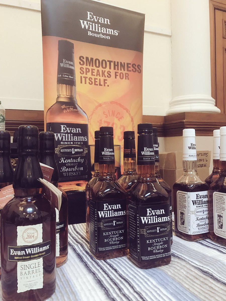 Down <a href="/RobbiesDrams/">Robbie's Drams Whisky Merchants</a> #Whiskyanathat today with some beautiful <a href="/EvanWilliamsExp/">Evan Williams EXP</a> #Bourbon #HeavenHillEmbassy come try some #AmericanWhiskey