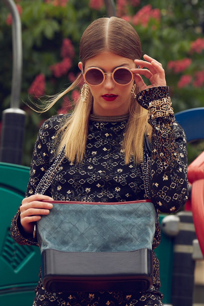 stephane_bodin's tweet photo. @Pleasemag GABRIELLE @CHANEL #bags #stephanebodin #Hair #HairStyles #picoftheday #chanel #bag #fashion #pleasemagazine #paris #montmartre https://t.co/W0C7REuZtd