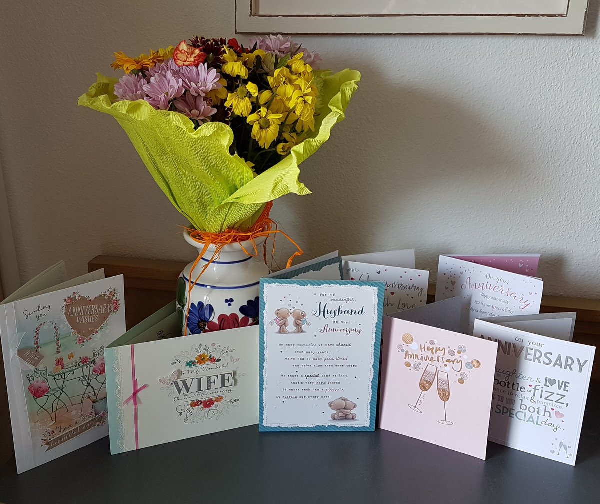 Thank you <a href="/Mike_2859/">Mike Harrison</a> for my lovely surprise flowers for our 5th wedding anniversary on our long weekend away #Menorca #clubhotelaguamarina 😙