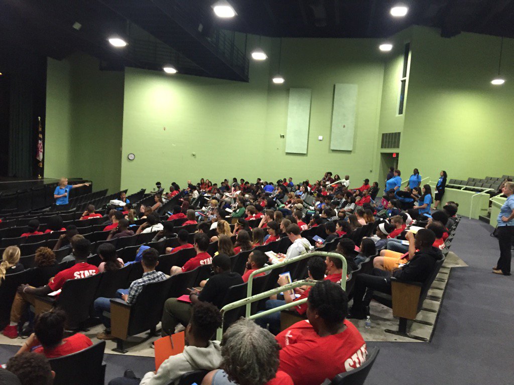 Montgomery_Rec's tweet photo. Very excited about our summer 2017 summer camp staff training! It's going to be a great summer!!! https://t.co/yrMMEPmfc9