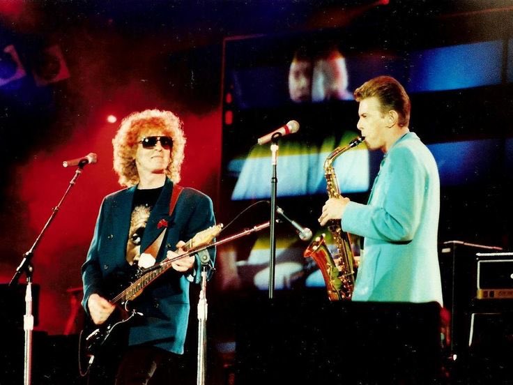 Wishing Ian Hunter a very Happy Birthday!
Listen to Ian\s tribute to Bowie, \Dandy\ below...
 