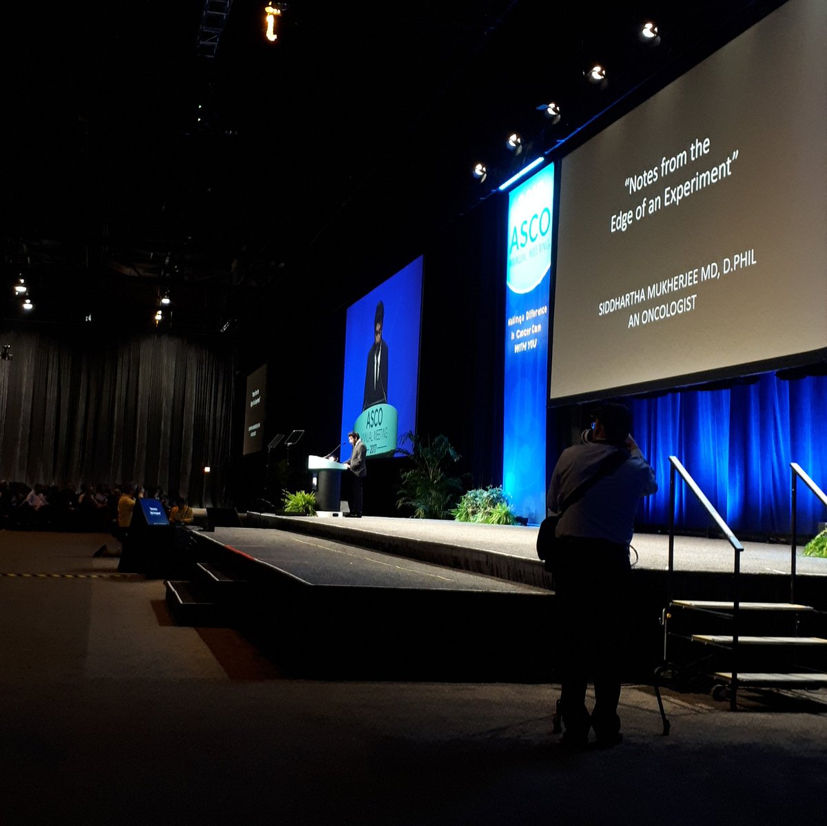 beabaorg's tweet image. Abertura da ASCO Annual Meeeting com @DrSidMukherjee 👏 #ASCO2017 #ASCO17 #SamsungA5