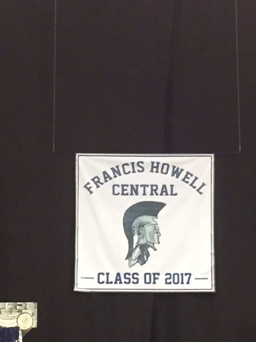 Harris_Mgmt's tweet photo. It's HERE!! #FHCClassOf2017 See EVERYONE @ 10:00 am!! Doors open at 9:00 am. https://t.co/POfrgP5qAj