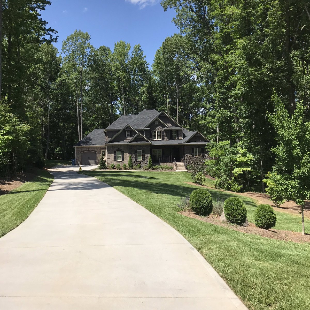 LowerysLawnCare's tweet photo. #GoGreen! With Lowery's Lawn Care 
Colfax, Greensboro, High Point and Jamestown, NC. (336)484-1518 https://t.co/fh8MVoLSqk