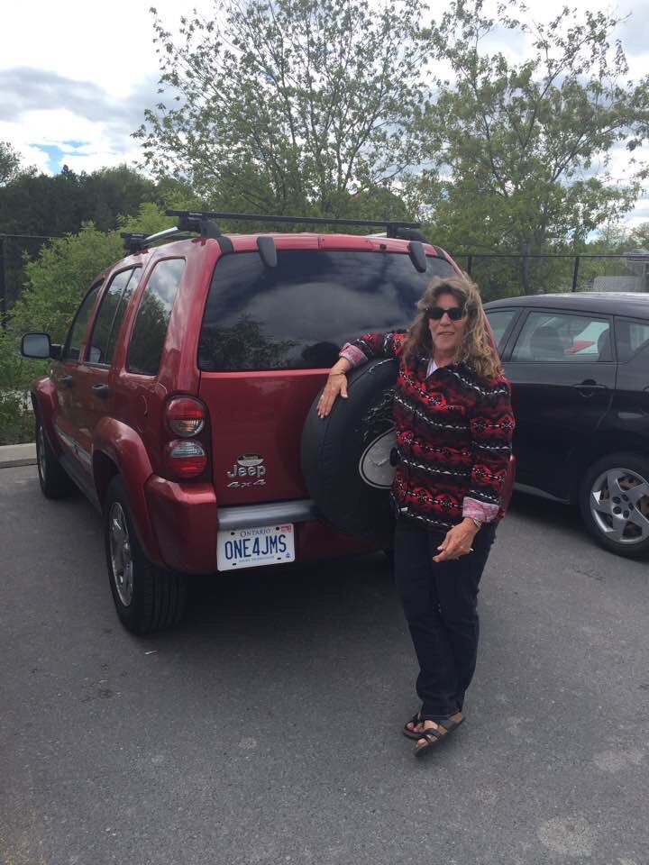 oneforjames's tweet photo. James' Momma and her new whip! Nice plates!
#oneforjames https://t.co/qJmNxukk1i