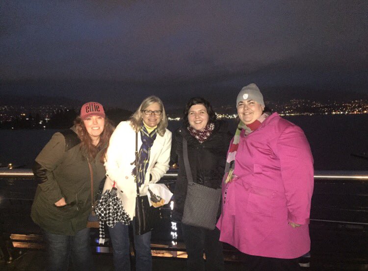 Nicole5Wheeler's tweet image. .@KristanKey Happy, Happy #Hearties Birthday to you, sweet Kristan!! 🎉🎈🎂 Hope your special day is full of wonderful things! Hugs, friend. 🎁