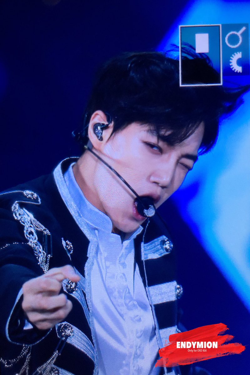 Endymion_kai's tweet photo. 170603 드림콘서트 #EXO #KAI 프리뷰 :: 몬스터 한 곡에 윙크 넘친다 넘쳐ㅠㅠㅠㅠㅠㅠㅠㅠㅠㅠㅠㅠㅠ 윙크 장인 김종인이요ㅠㅠㅠㅠㅠㅠ https://t.co/3rqglyWLTD