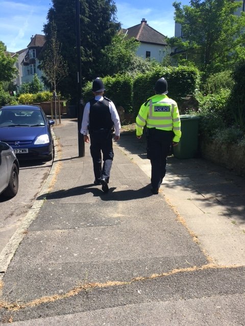MPSSydenham's tweet photo. MSC @MPSLewisham in action delivering SmartWater @SmartWaterNews #preventburglary. Amazing job by @MPSSpecials. Happy #Sydenham residents 😃 https://t.co/XsP7oAUu2d