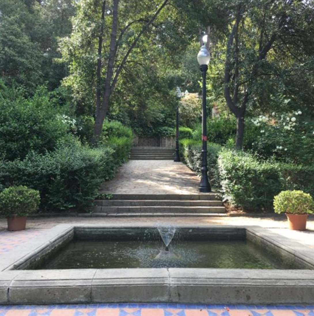 MUEC_BCN's tweet photo. Demà teniu una cita als Jardins de Laribal amb Morena i Alcusus en una nova jornada de #BCNVermut https://t.co/p5mCdinTbT https://t.co/cyL0lZY2rq