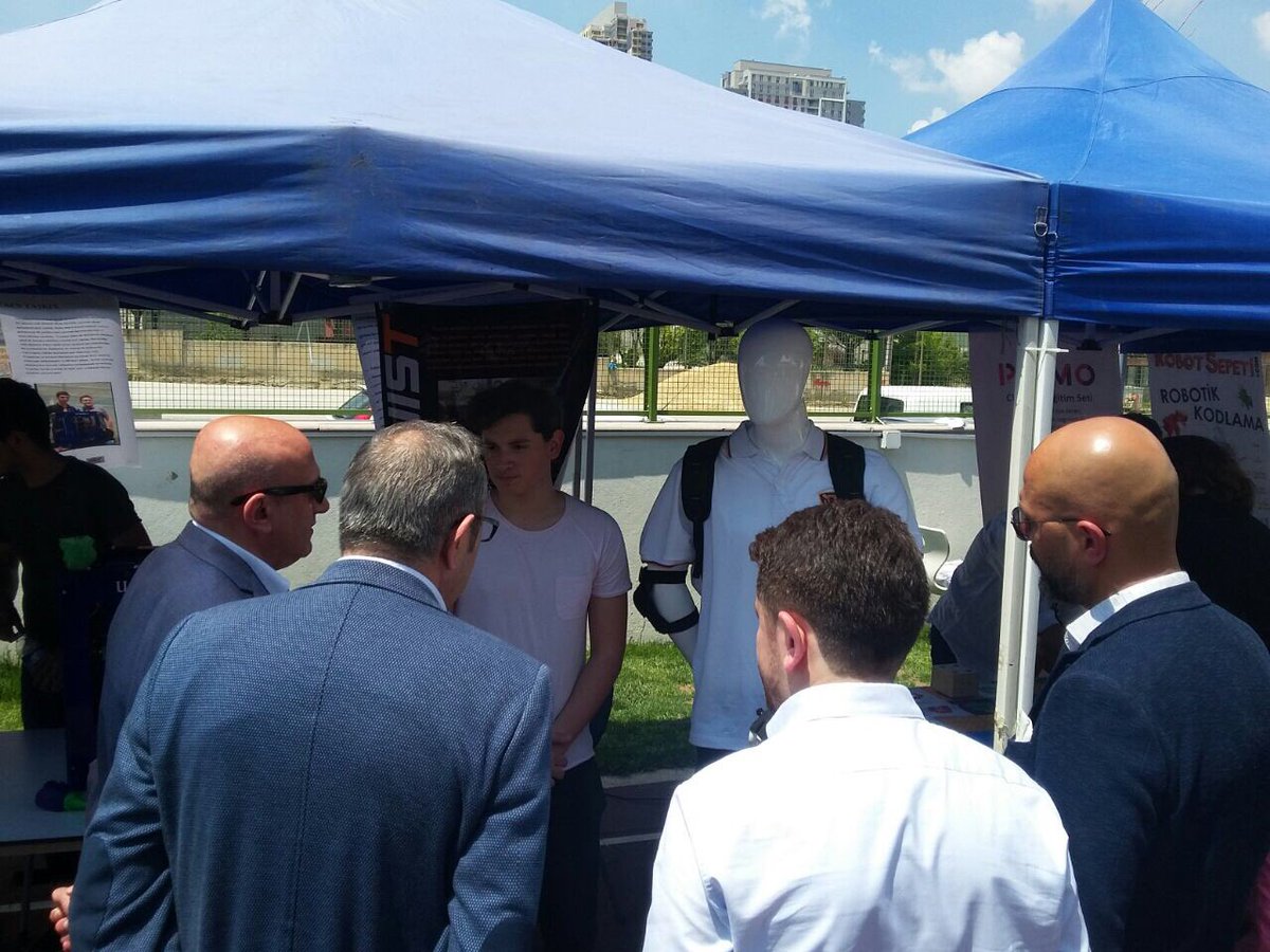 UHLBAKIRKOY's tweet photo. Uğur Okulları #UMakerFest başladı!
Okulumuzun projeleri festivalde yerini aldı 👌🏻 @UgurOkullari @cenapkus https://t.co/57jZYvb5qt