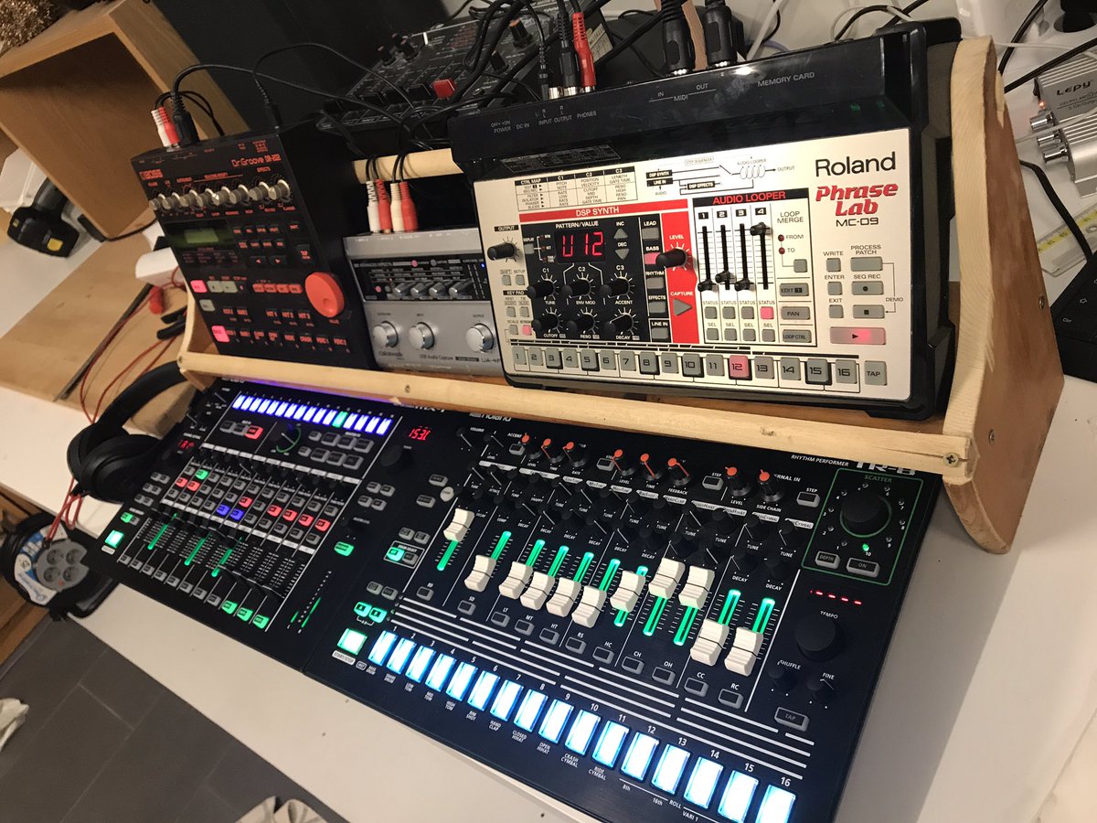 SP-FORUMS • View topic - SP-505 for live techno?