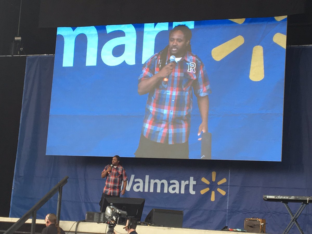 mlarac's tweet photo. Way to go Terron..!! #SaturdayMorningMeeting #wats2017 #walmarshares comedy π https://t.co/ng2RuMMxv0