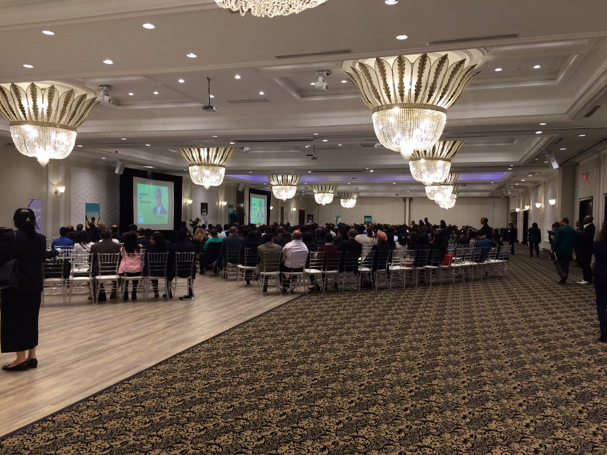 YasamanJM's tweet photo. Visit the #Aon table today between 9am-3pm to learn 'n' earn #WFG associates! Woodbine Banquet Hall#Rise https://t.co/x9L4PV93dP