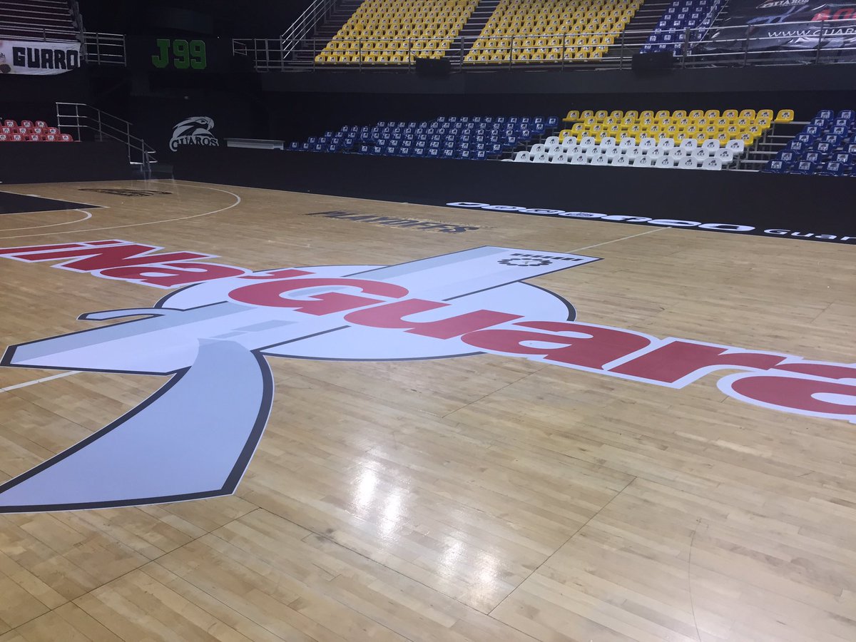 puzzlegas's tweet photo. Cancha lista para los @GuarosOficial #puzzlegas #vinil #impresion https://t.co/1z0IEgipag