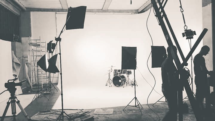 LuciDaCrash's tweet photo. Ieri eravamo assieme a @mizukovideo per girare qualcosa che vedrete a breve. :)
#officialvideo #music #Band #rock #staytuned #ComingSoon https://t.co/b08o2ztzpa