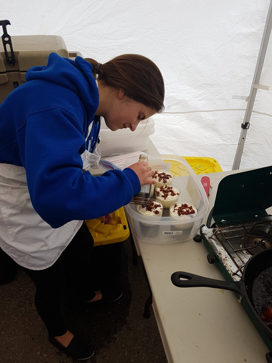 The team hard at work for the kids q competition @PorkapaloozaYEG