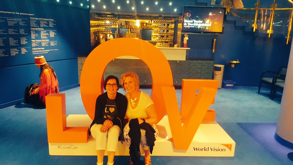 kelley_UW's tweet photo. Excited to be at the #WeWantPeaceConcert for @worldvisioncan with my cousin @janetryan_ https://t.co/FWoLoNP6Y7