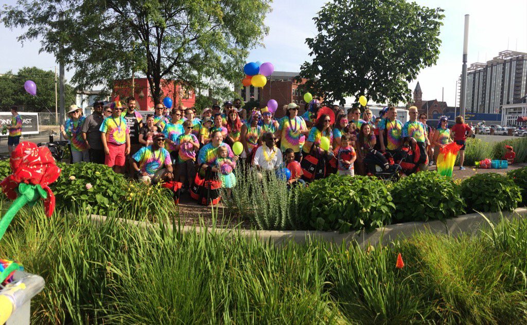 PedsEM's tweet image. Great day to represent @IUHealthTeam @IUSMEmergMed @IUEMAdvocacy @IUMedSchool at #IndyPride #StatewidePride @IU_Health @indypride