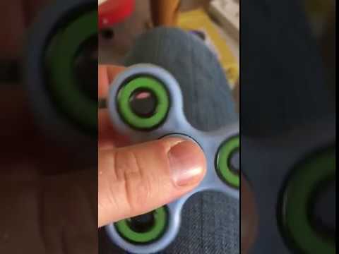 HypnotherapyHQ's tweet photo. #hypnotherapy Fidget Spinner hypnotherapy secret revealed! - https://t.co/zuopenKNf5 #RT #Retweet https://t.co/SNwVRCbTxq